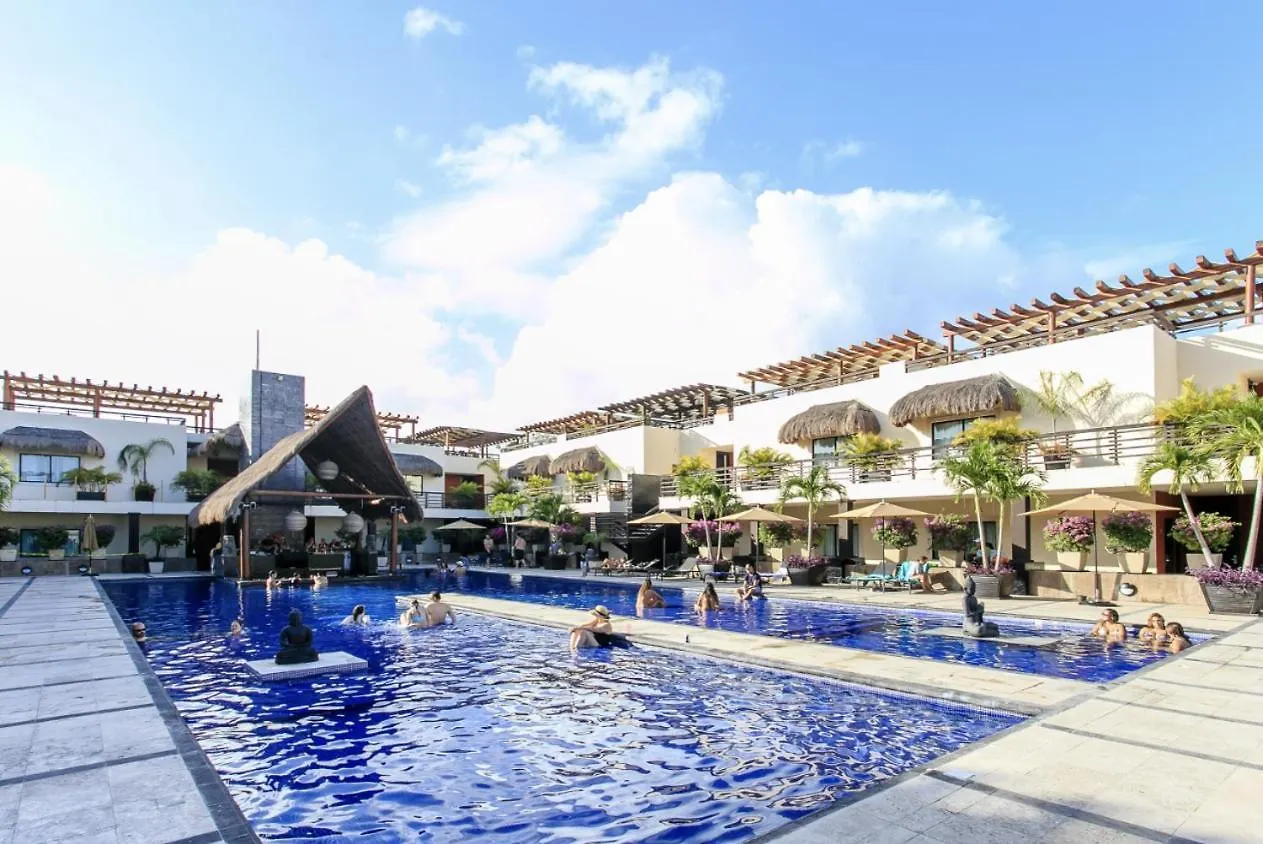 Aldea Thai Condos In Mamitas Beach Playa del Carmen