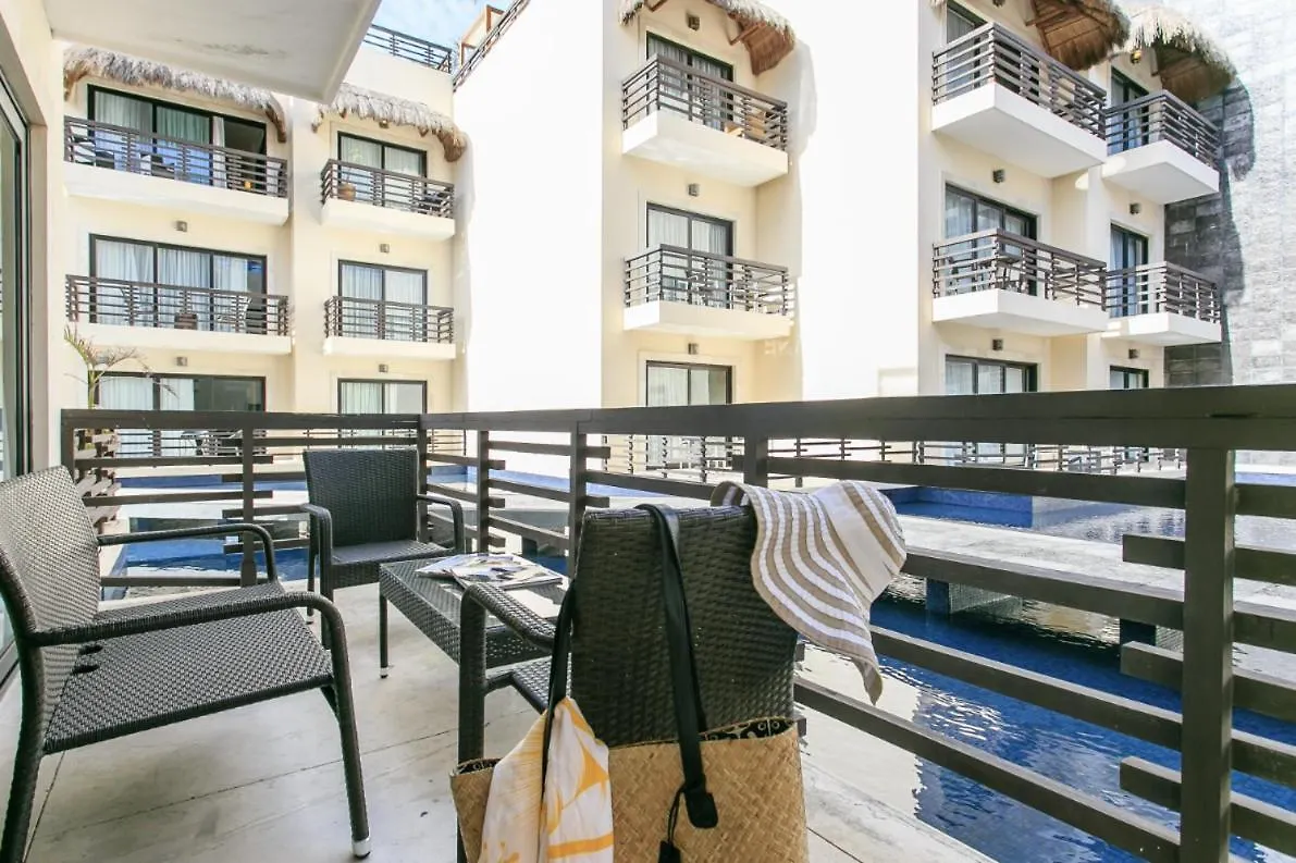 Daire Aldea Thai Condos In Mamitas Beach Playa del Carmen